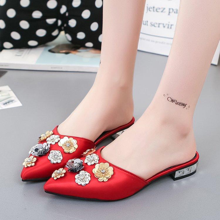 Foreign Trade Summer Pointed Sequin Flower Slippers Korean Casual Rhinestone Lazy Cloth Bread Head Sandals Large Size Wholesale - Cruish Home