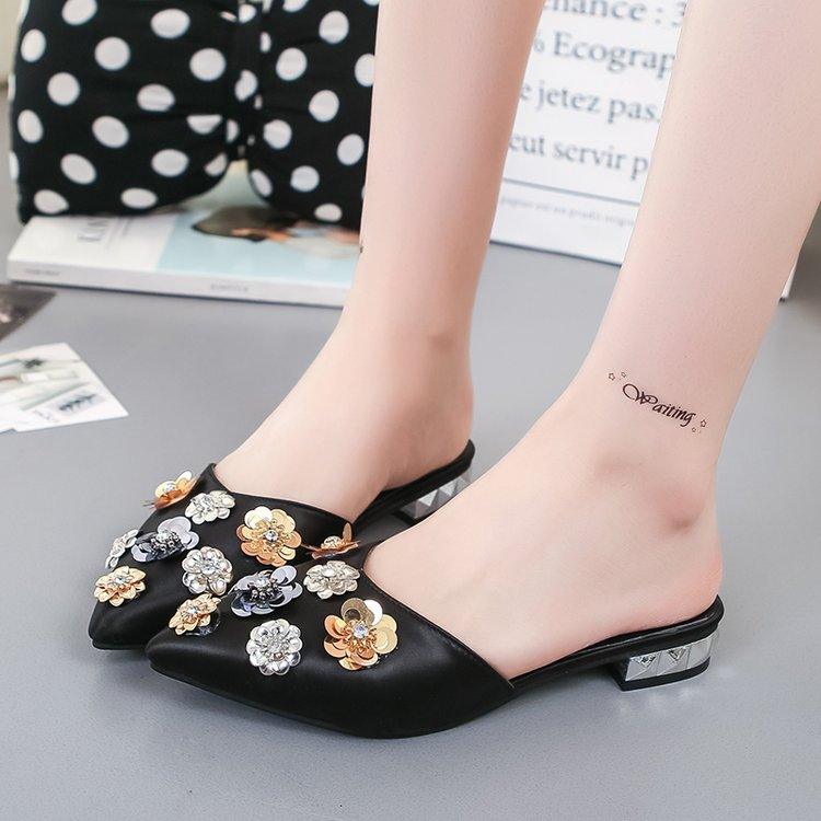 Foreign Trade Summer Pointed Sequin Flower Slippers Korean Casual Rhinestone Lazy Cloth Bread Head Sandals Large Size Wholesale - Cruish Home