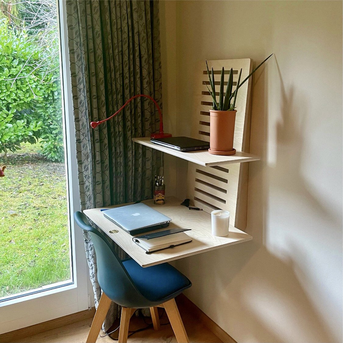 WallStand - Adjustable Wall-mounted Standing Desk